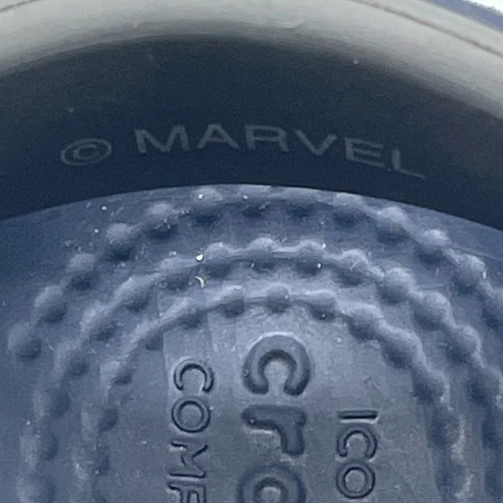 Crocs Avengers Marvel Size C‎ 11 child
